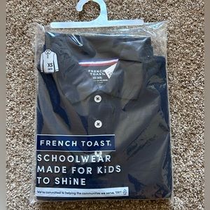 Boy’s or Girl’s French Toast Long Sleeve School Uniform Navy Blue Polo Sz XS NWT